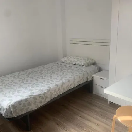 Pedro Molina Center Apartment